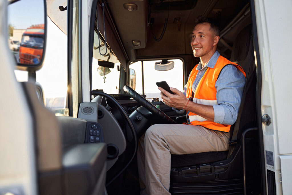 HGV Driving and Phone Use - HGV Training Network