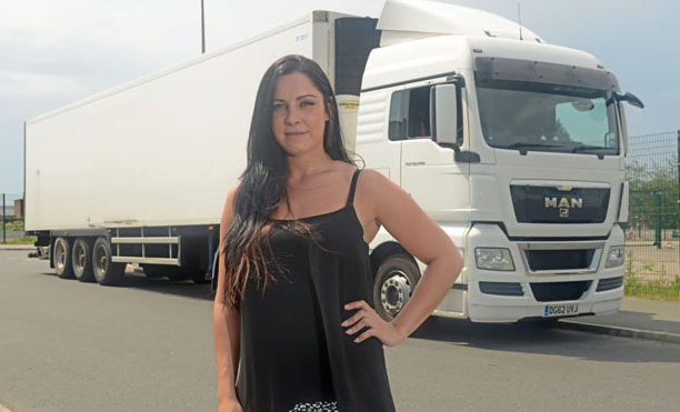 HGV Campaign to get more female drivers - HGV Training Network