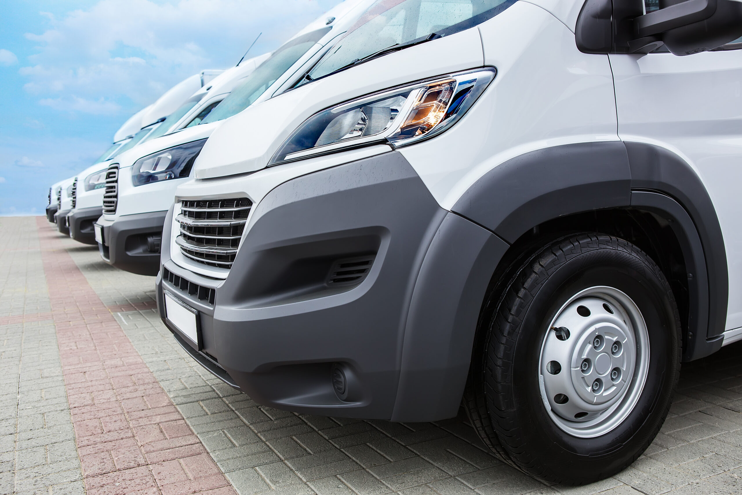What license do I need to drive a minibus? - HGV Training Network
