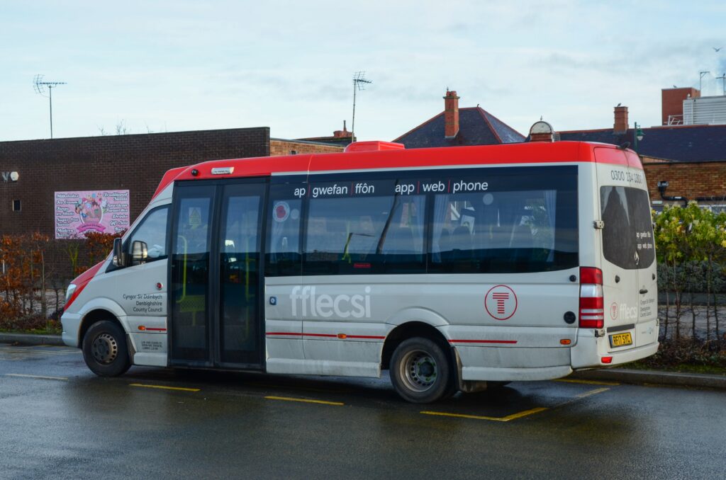 What licence do you need to drive a minibus?