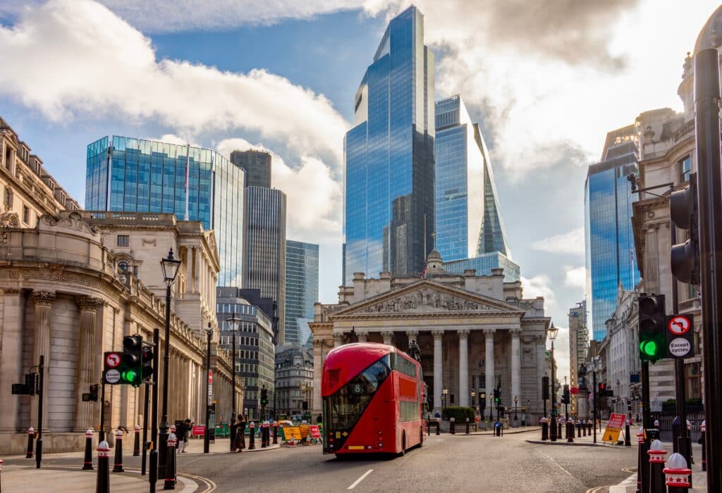 How much do London bus drivers earn